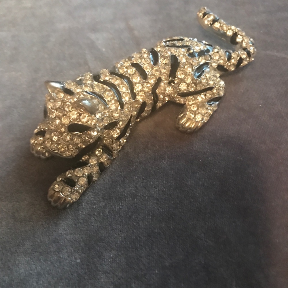Swarvoski Crystal Cat Brooch